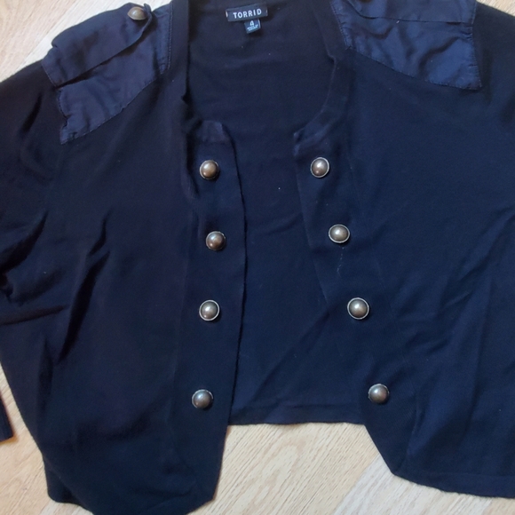 Torrid woman's size 4 cardigan - Picture 3 of 7